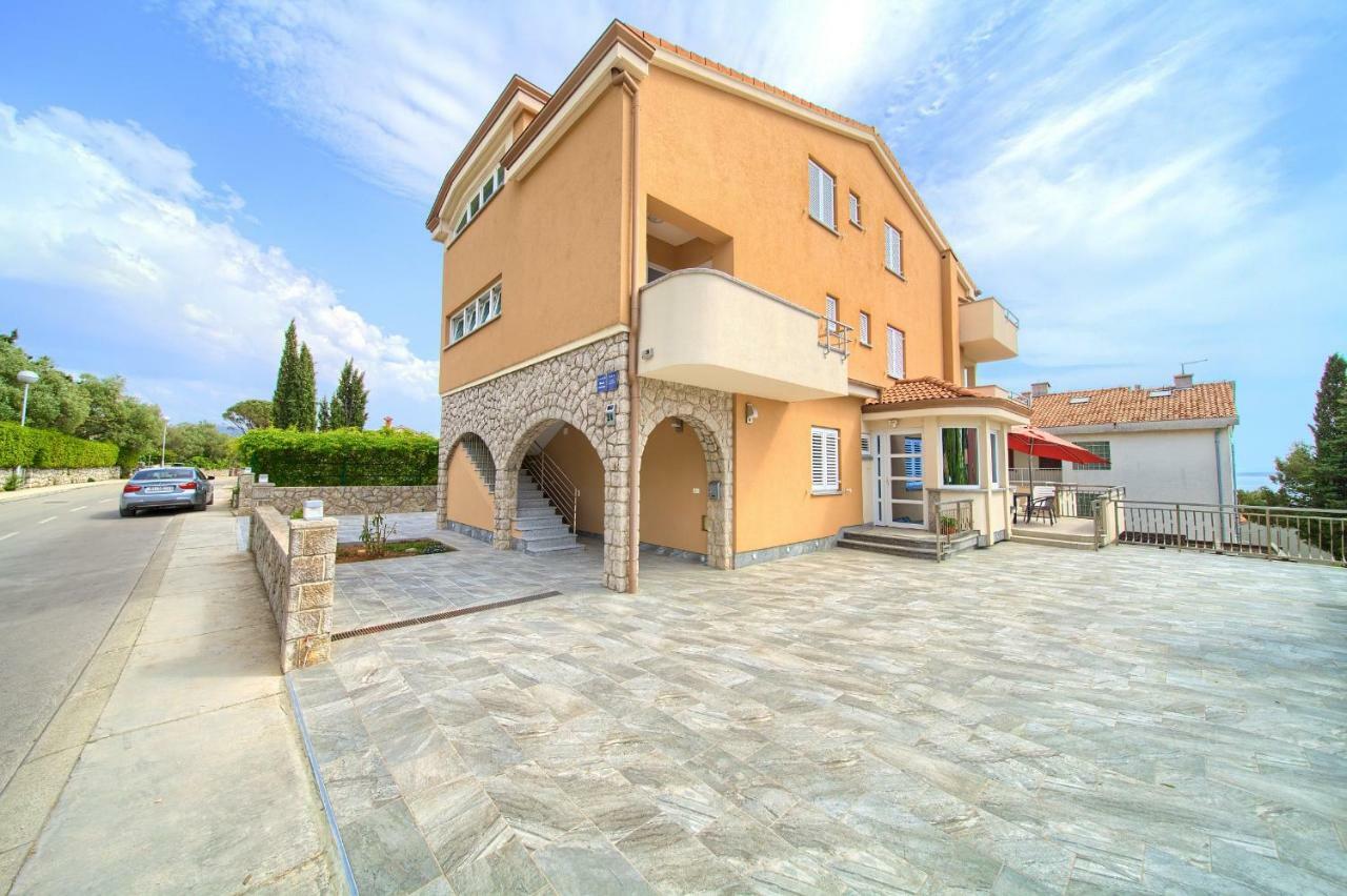 Apartments Vall Krk Town Esterno foto